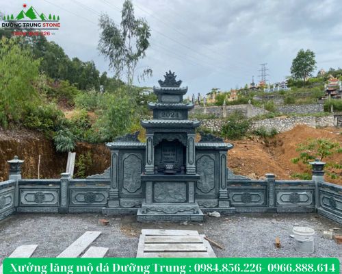 Lăng thờ đá 10